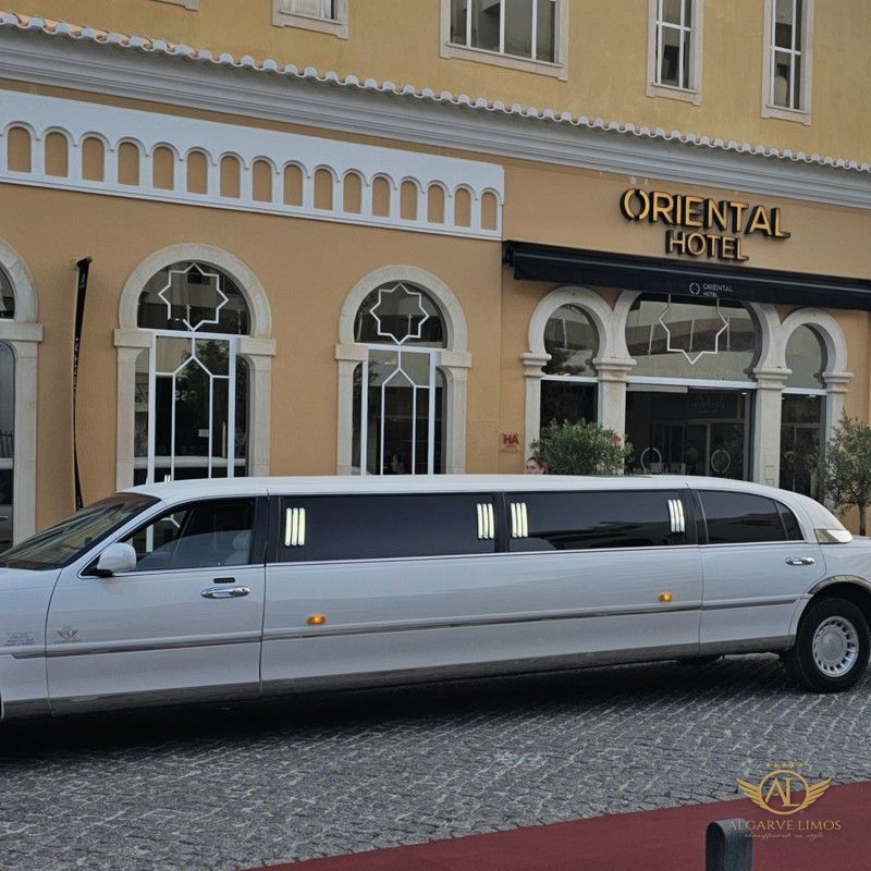 Algarve Limos stretch limousine at a hotel for a birthday celebration