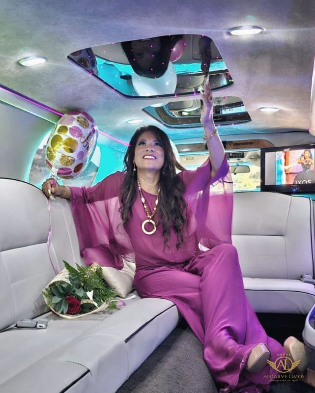 Birthday celebration inside the Algarve Limos stretch limousine