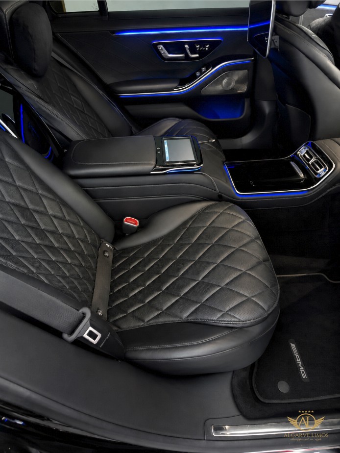 Algarve Limos Mercedes-Benz S-Class rear seats in quilted black leather